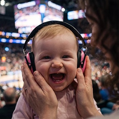Bébé est joyeux grâce à son Casque anti bruit bebe rose