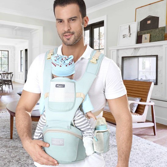 Porte bebe pratique pour nouveau né sur la poitrine et rangement